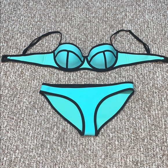 TRANGL neoprene bikini - Picture 1 of 5